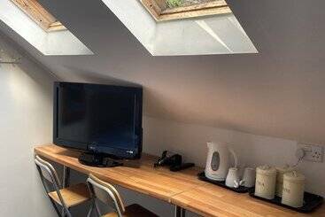 Hostel Alma