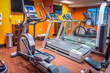 هتل Americinn By Wyndham Denver Airport
