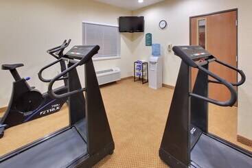 هتل Holiday Inn Express & Suites   El Dorado, An Ihg