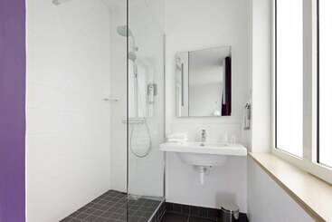هتل Ibis Styles Calais Centre