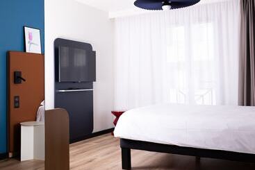 هتل Ibis Valenciennes