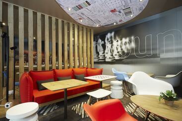 هتل Ibis Valenciennes