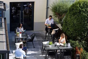 هتل Ibis Valenciennes