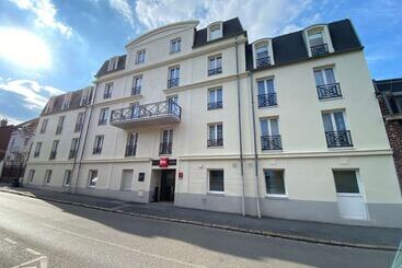 هتل Ibis Valenciennes