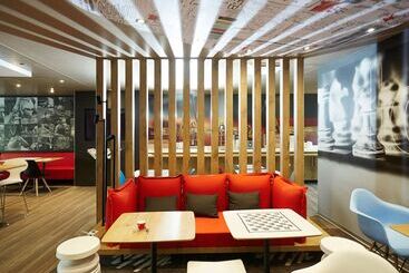 هتل Ibis Valenciennes