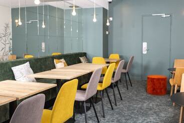 هتل Ibis Valenciennes