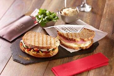 هتل Ibis Valenciennes