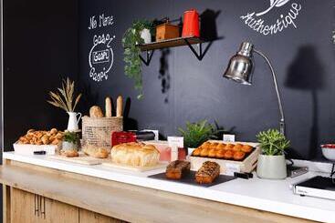 هتل Ibis Valenciennes