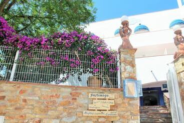 בית מלון כפרי La Caleta De Tamariu