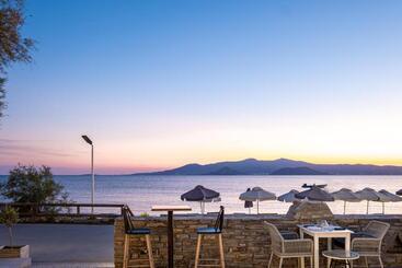 Liana Beach Hotel & Spa