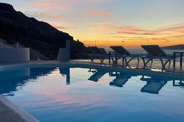 Kokkinos Villas