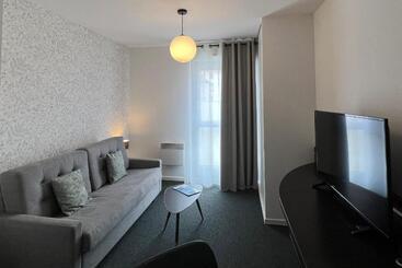 Nemea Appart Hotel Home Suite Nancy Centre