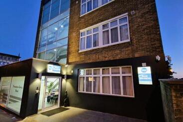 هاستل Best Western Northfields Ealing