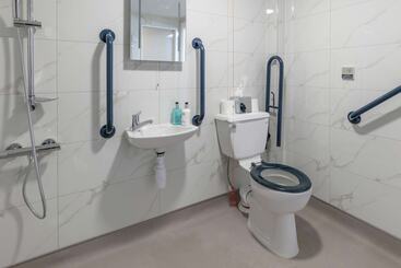 هاستل Best Western Northfields Ealing