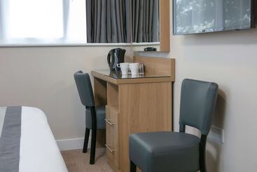 هاستل Best Western Northfields Ealing