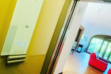 Residenza Locci  Rooms & Apartments