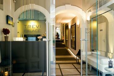 Trevi Palace Luxury Inn - Roma