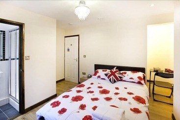 Victoria Centre Apartments In The Victoria Centre Shopping Centre   Nottingham City Centre   24 Hour