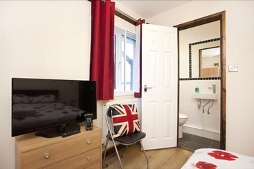Victoria Centre Apartments In The Victoria Centre Shopping Centre   Nottingham City Centre   24 Hour