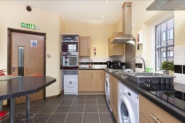 Victoria Centre Apartments In The Victoria Centre Shopping Centre   Nottingham City Centre   24 Hour