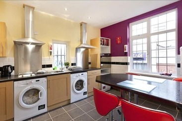 Victoria Centre Apartments In The Victoria Centre Shopping Centre   Nottingham City Centre   24 Hour
