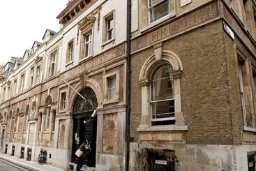 هاستل Yha London St Paul S