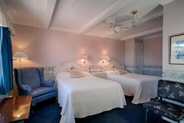 Telegraph House Motel