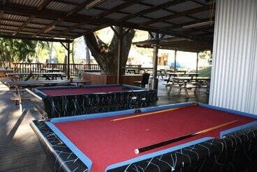 هاستل Nomads Airlie Beach
