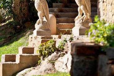 تختخواب و صبحانه Casa Vela Boutique House