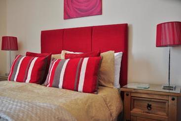 تختخواب و صبحانه Gregory's Guest House