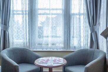 酒店 Beecroft Lodge
