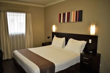 هتل Best Western Blackbutt Inn