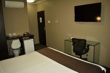 هتل Best Western Blackbutt Inn
