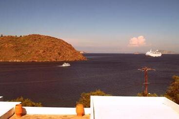 هتل Blue Bay