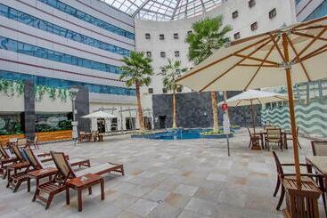 هتل Crowne Plaza Leon, An Ihg