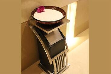 هتل Crowne Plaza Shenyang Parkview