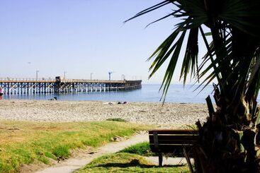 هتل Hampton Inn Santa Barbara/goleta
