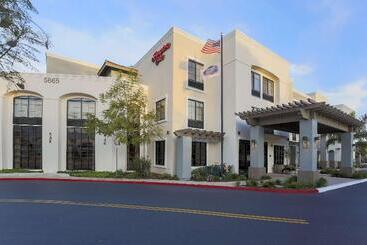 هتل Hampton Inn Santa Barbara/goleta