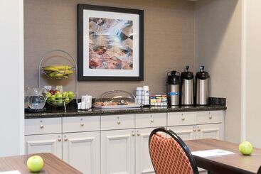 هتل Hampton Inn & Suites Hartfordmanchester