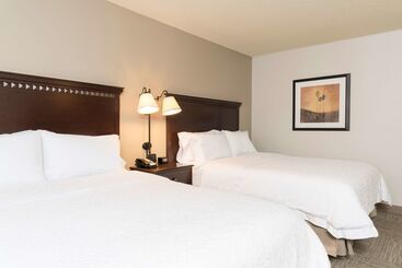 هتل Hampton Inn & Suites Hartfordmanchester