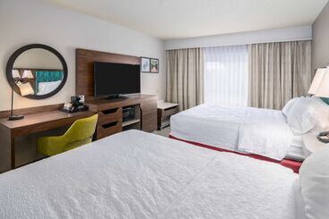 هتل Hampton Inn & Suites Hartfordmanchester