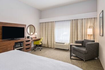 هتل Hampton Inn & Suites Hartfordmanchester