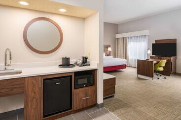 هتل Hampton Inn & Suites Hartfordmanchester