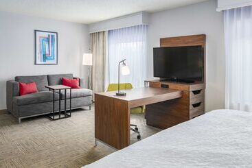 هتل Hampton Inn & Suites Hartfordmanchester
