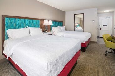 هتل Hampton Inn & Suites Hartfordmanchester