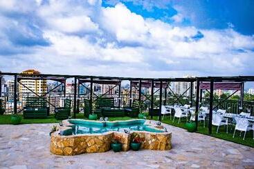 هتل Holiday Inn Dar Es Salaam, An Ihg