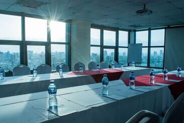هتل Holiday Inn Dar Es Salaam, An Ihg