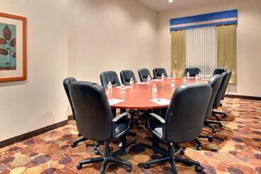 Holiday Inn Express Hotel & Suites Edmonton South, An Ihg