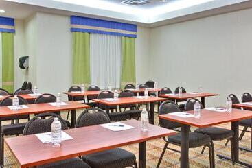 Holiday Inn Express Hotel & Suites Edmonton South, An Ihg
