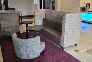 Holiday Inn Express Hotel & Suites Edmonton South, An Ihg